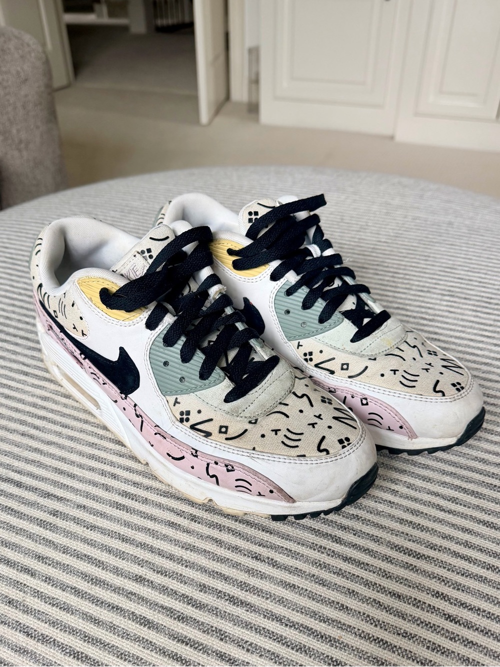 Vintage Nike 90’s retro air max sneakers